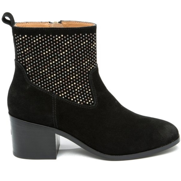 Latigo Shoes - 🖤 Black Suede Studded Ankle Boots 🖤